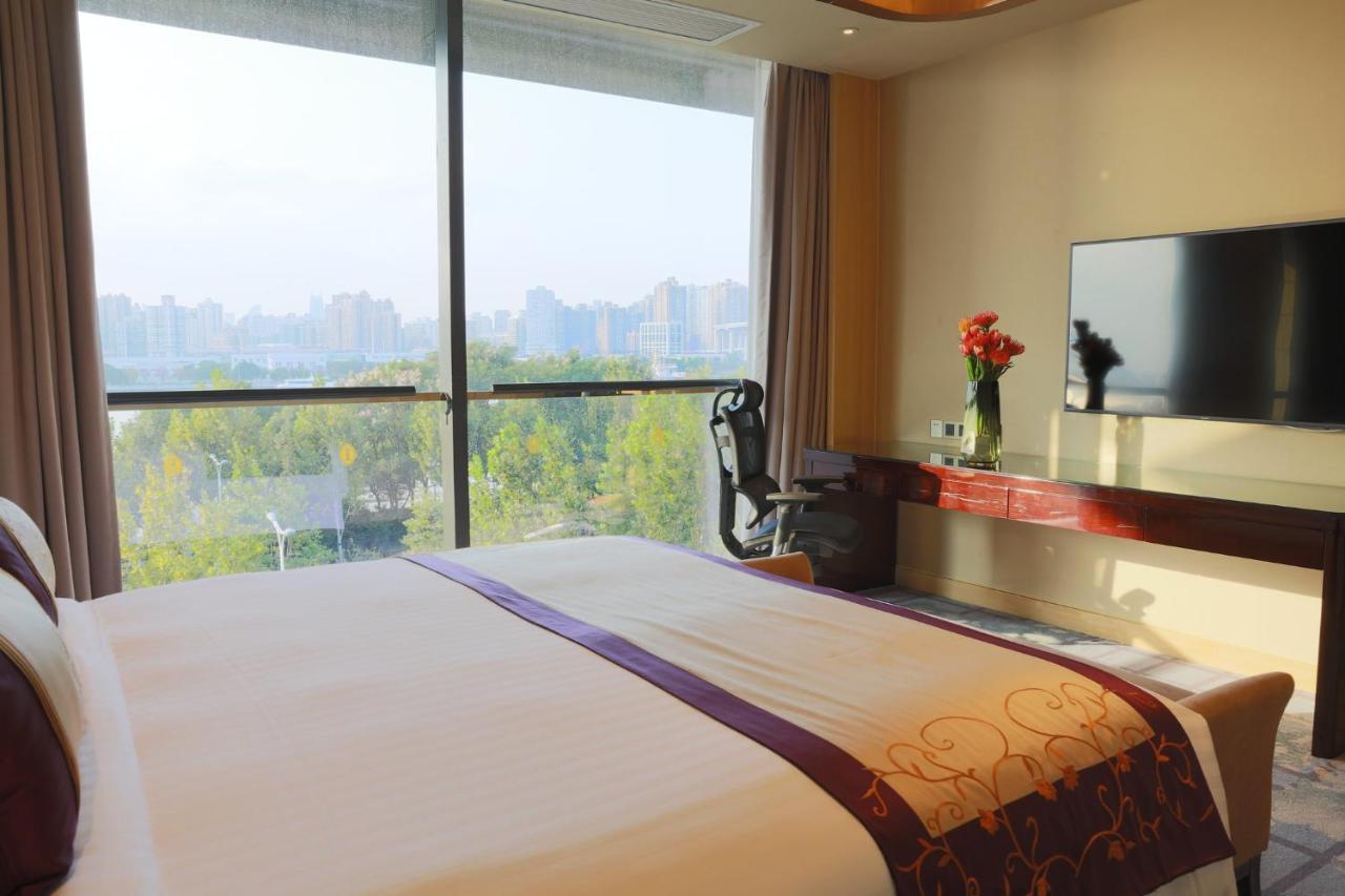 Intercontinental Shanghai Expo By Ihg Екстериор снимка